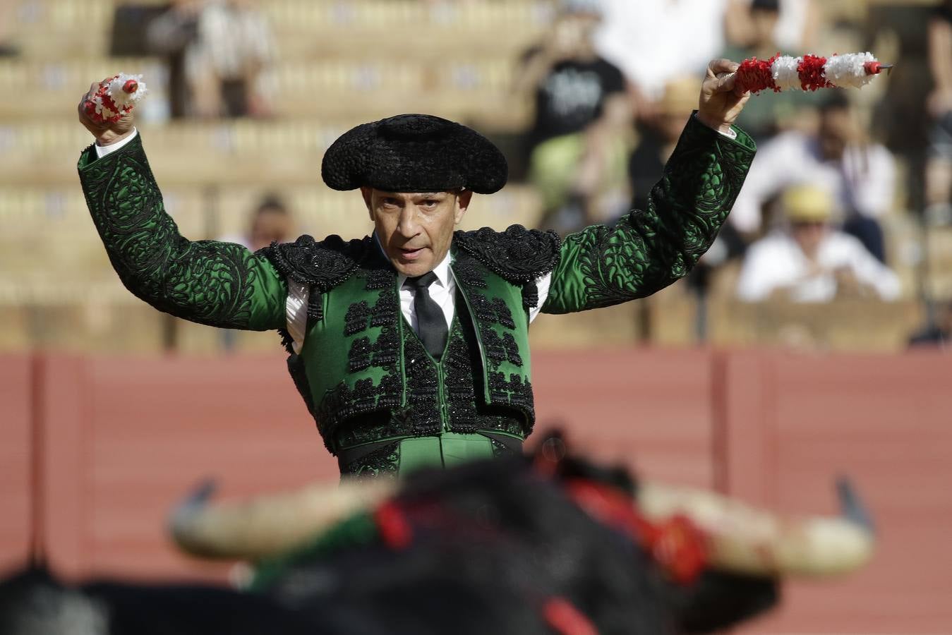 Álvaro Burdiel da la única vuelta al ruedo en la segunda novillada en la Maestranza