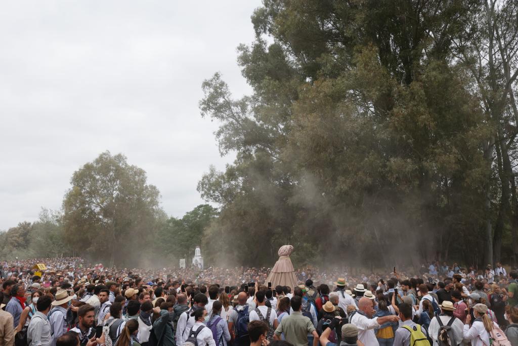 La Virgen del Rocío ya va camino de la aldea