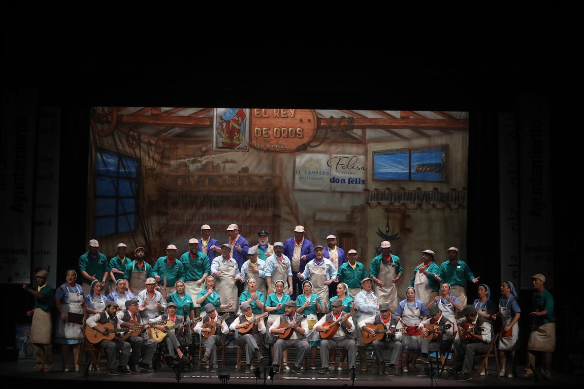 Fotos: Coro &#039;La fábrica de conservas&#039; en el COAC 2022. Carnaval de Cádiz