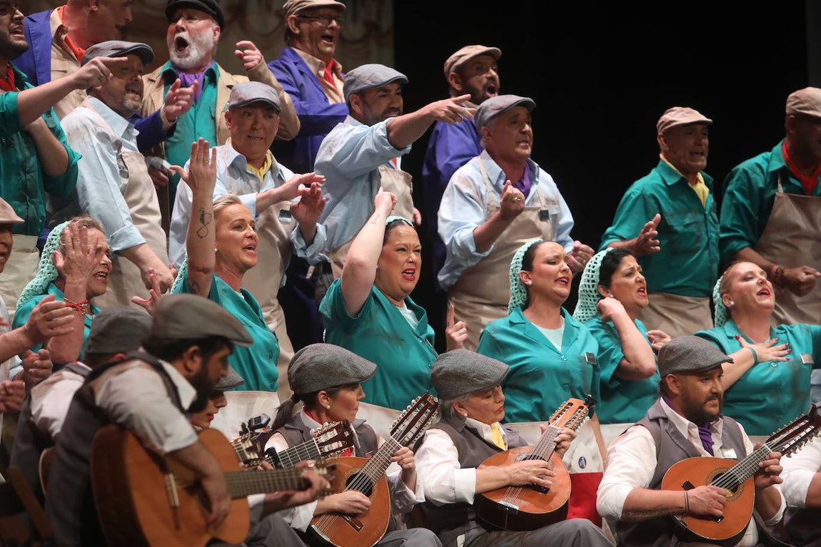 Fotos: Coro &#039;La fábrica de conservas&#039; en el COAC 2022. Carnaval de Cádiz