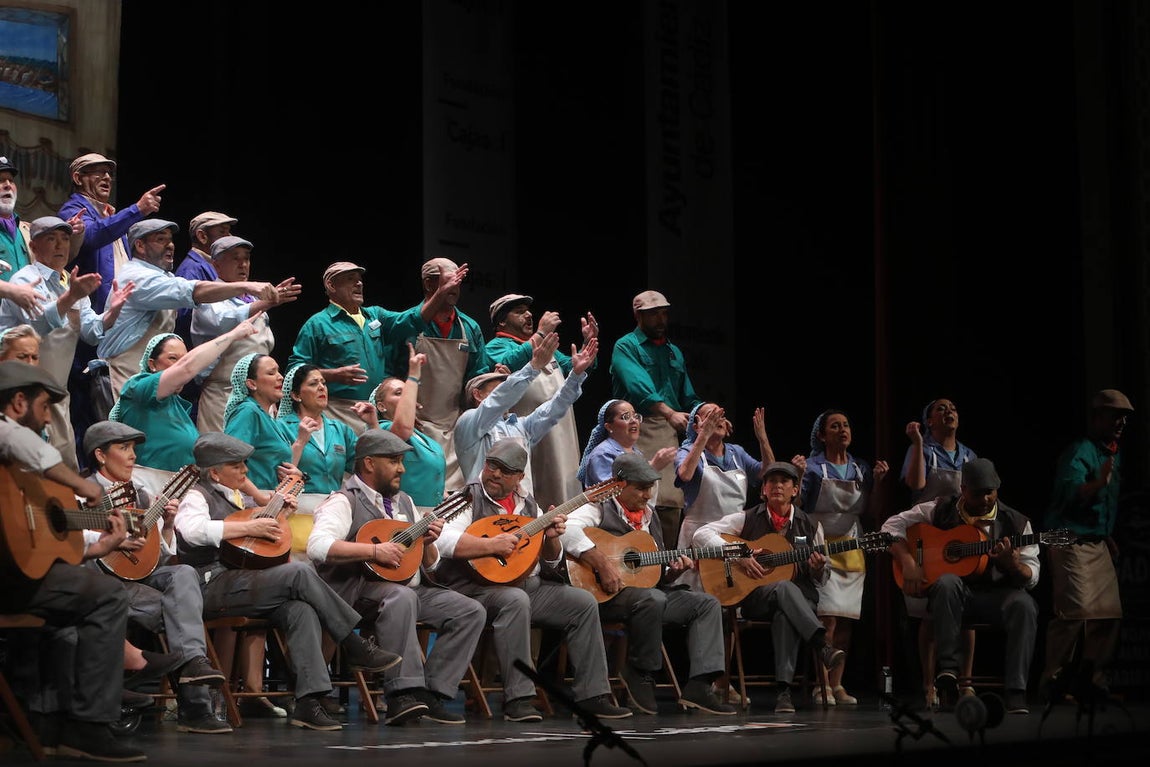 Fotos: Coro &#039;La fábrica de conservas&#039; en el COAC 2022. Carnaval de Cádiz
