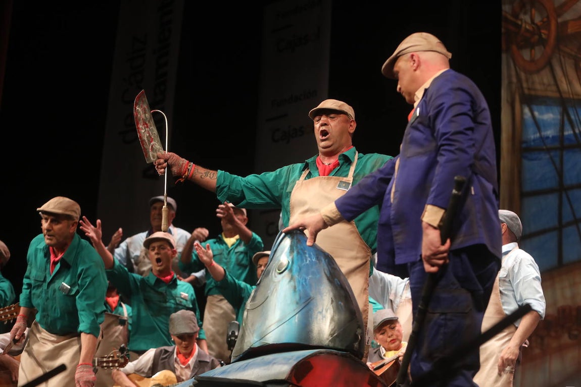 Fotos: Coro &#039;La fábrica de conservas&#039; en el COAC 2022. Carnaval de Cádiz