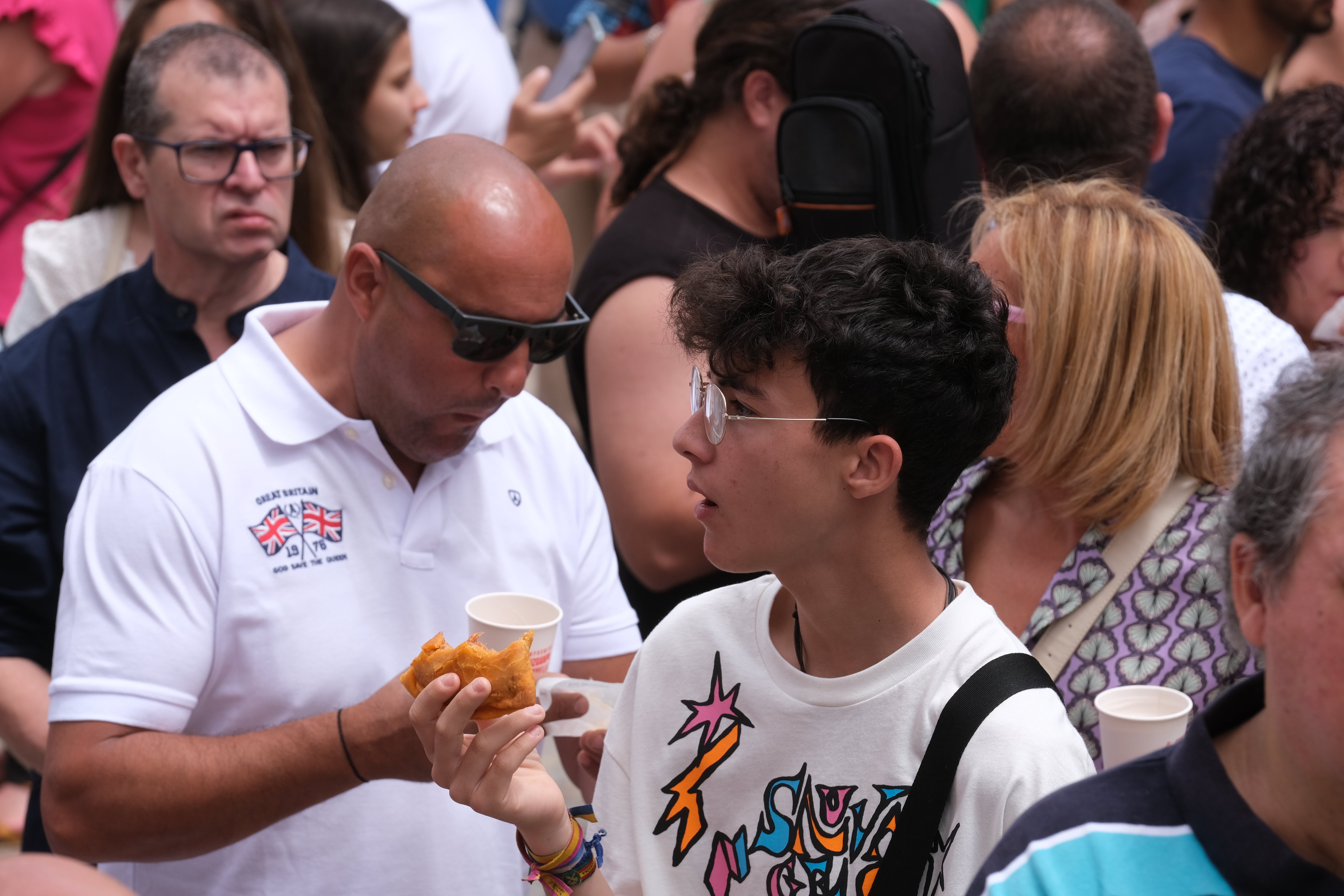 En imágenes: Primera Empanada Popular en la Plaza de la Catedral