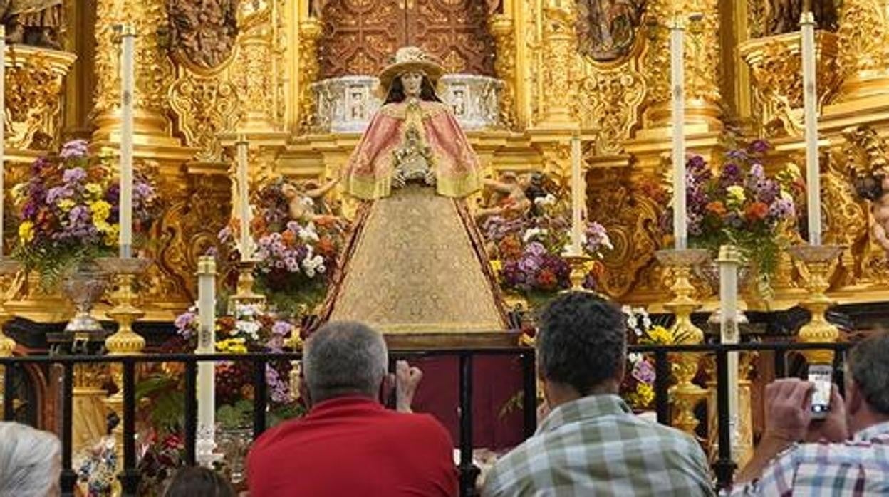 La Virgen del Rocío ya está en su aldea