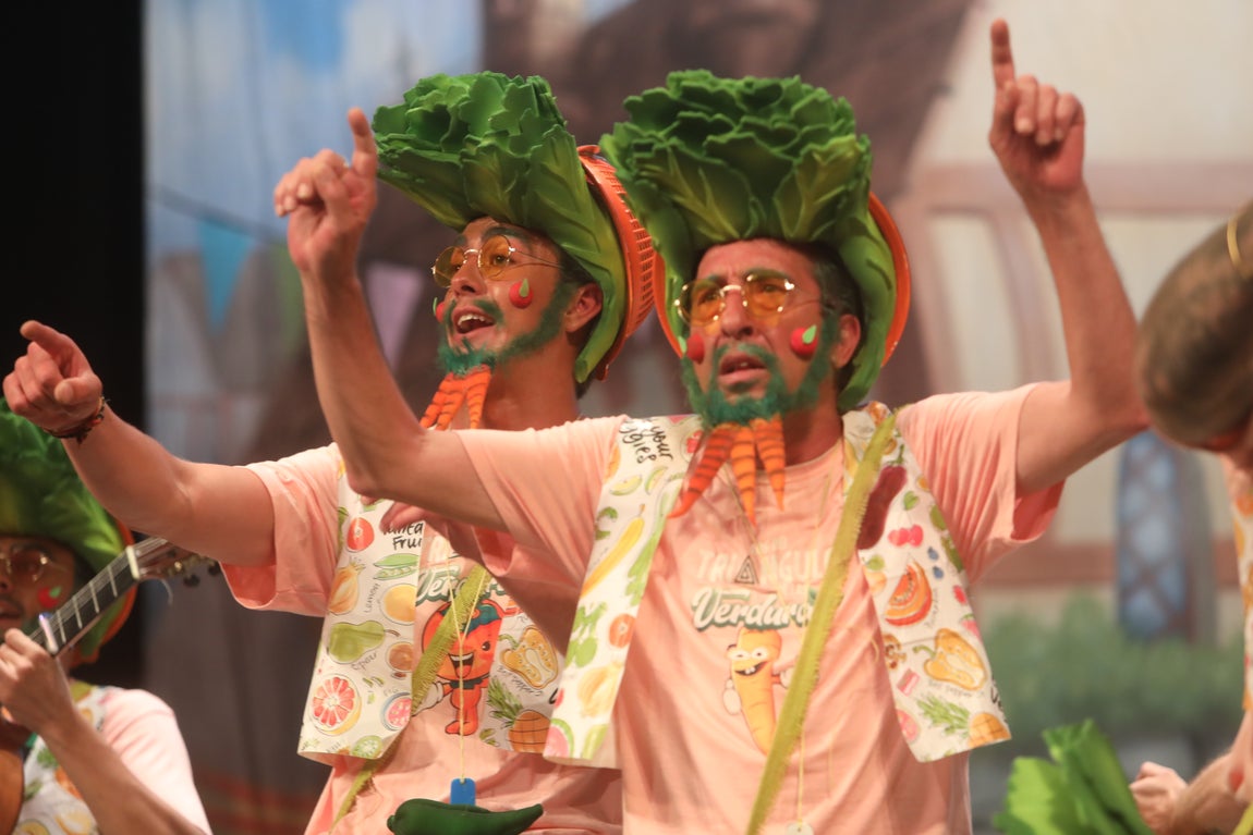 Fotos: chirigota &#039;Los del triángulo de las verduras&#039;