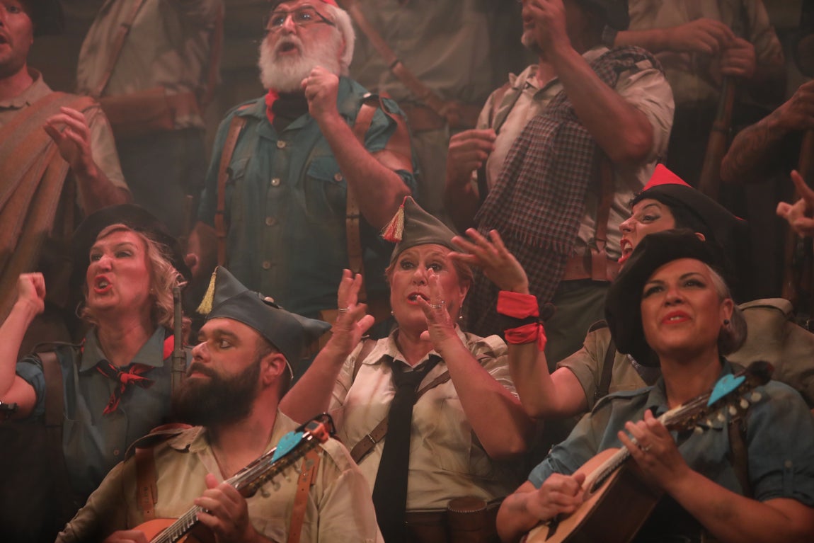 Fotos: coro &#039;Tierra y libertad&#039; en el COAC 2022