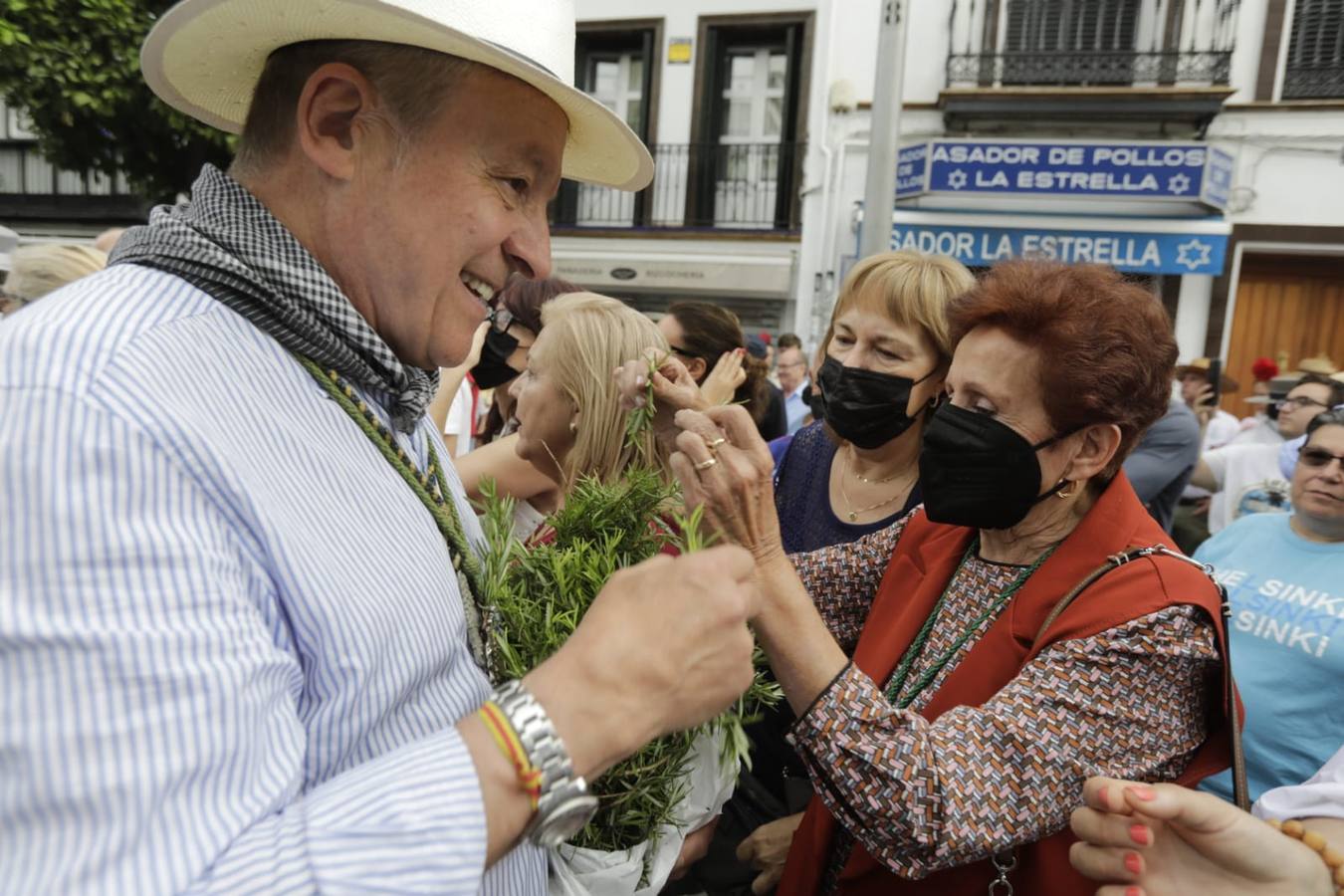 Salida de la hermandad del Rocío de Triana