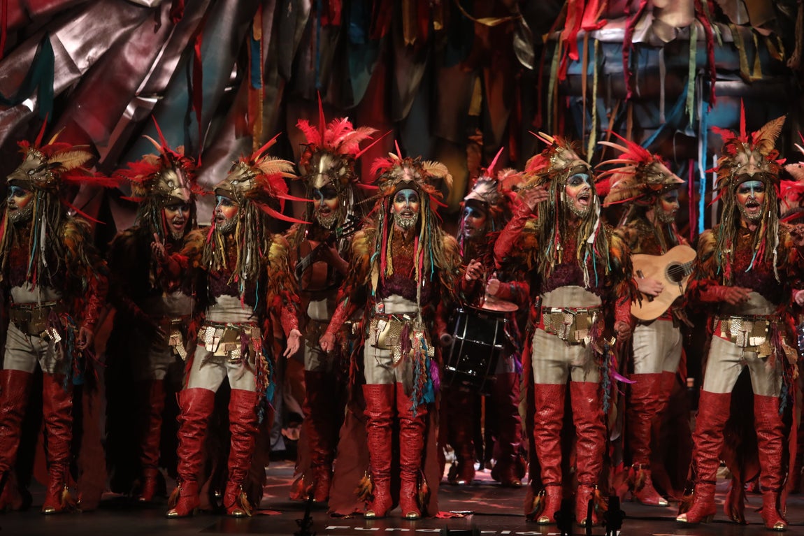 Fotos: Comparsa Los renacidos en el COAC 2022. Carnaval de Cádiz