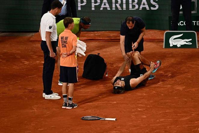 Los gritos de dolor del rival de Nadal congelaron a las gradas de Roland Garros