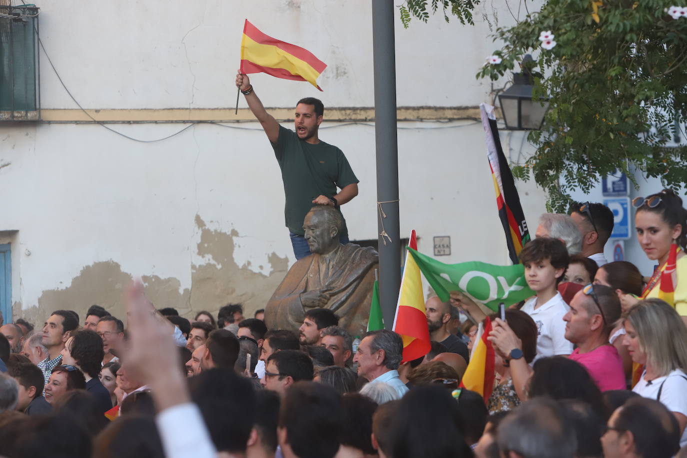 El mitin de Abascal y Olona (Vox) en Córdoba, en imágenes