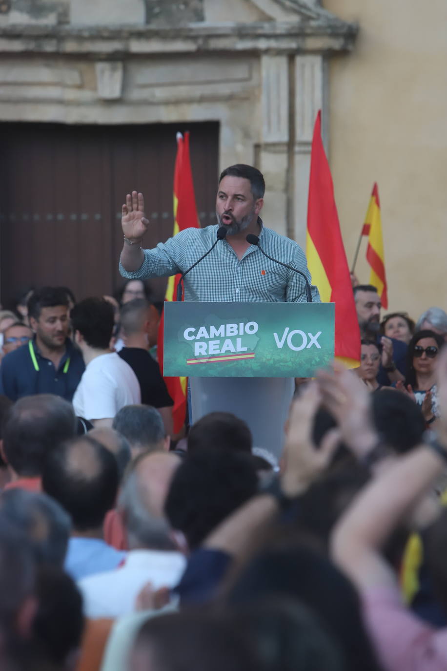 El mitin de Abascal y Olona (Vox) en Córdoba, en imágenes