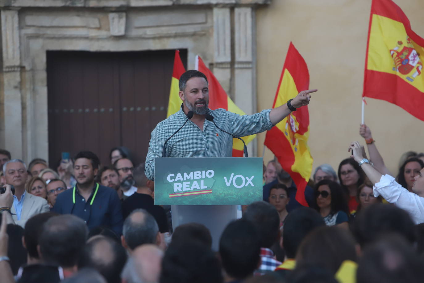 El mitin de Abascal y Olona (Vox) en Córdoba, en imágenes