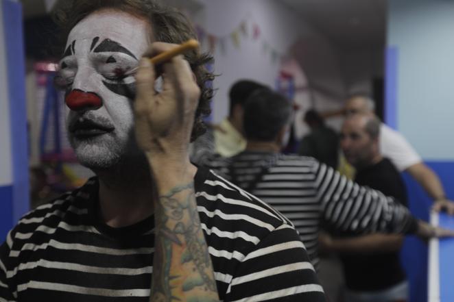 Fotos: El ambiente en la calle la noche de la Final del COAC