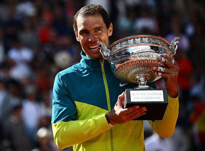 2022 | Roland Garros. Como si fuera lo más normal, Rafa sigue batiendo récords con su 22º Grand Slam tras vencer en la final de Roland Garros al noruego Casper Ruud por 6-3, 6-3 y 6-0.