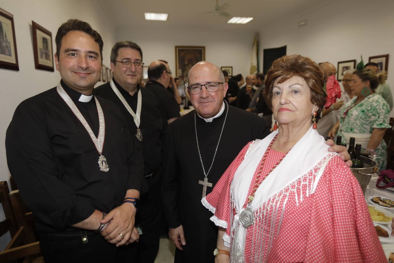 Sergio García , Juan Vicente Ruiz, Santiago Gómez Sierra, obispo de Huelva, y Mari Carmen Morales