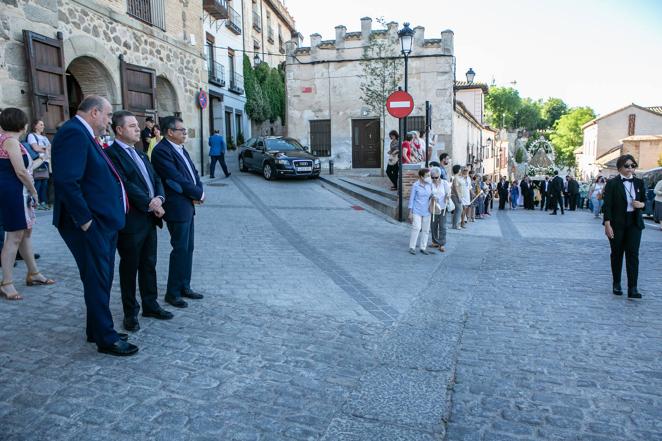 Con esta ceremonia se renueva el voto que en el año 1200 firmaron el Cabildo de la Catedral, el Ayuntamiento y los feligreses de San Cipriano para agradecer a la Virgen la desaparición de la peste por donde discurrió la procesión de rogativas. 