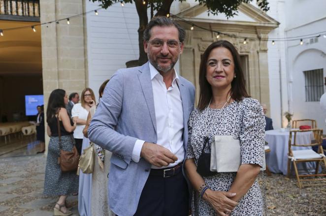 Javier Tavares y Yolanda Gallego