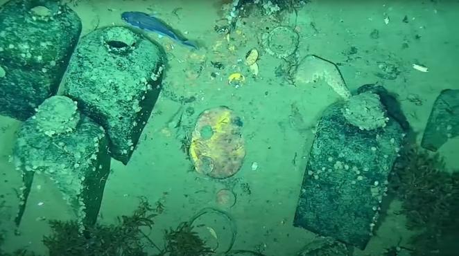 Lingote de oro. Las grabaciones muestran también un lingote de oro