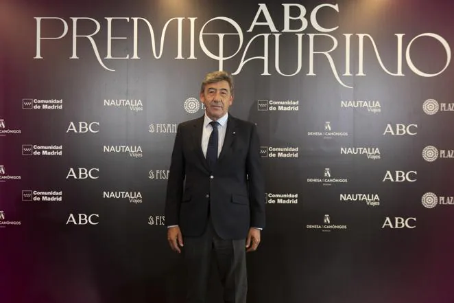 Santiago de León y Domecq, presidente del jurado del premio Taurino ABC