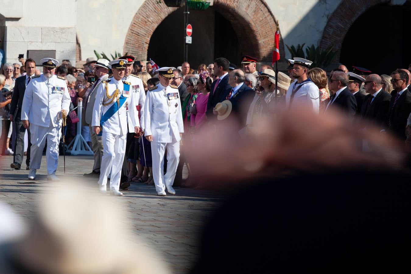 Desfile militar para despedir a los condes de Wessex en Gibraltar