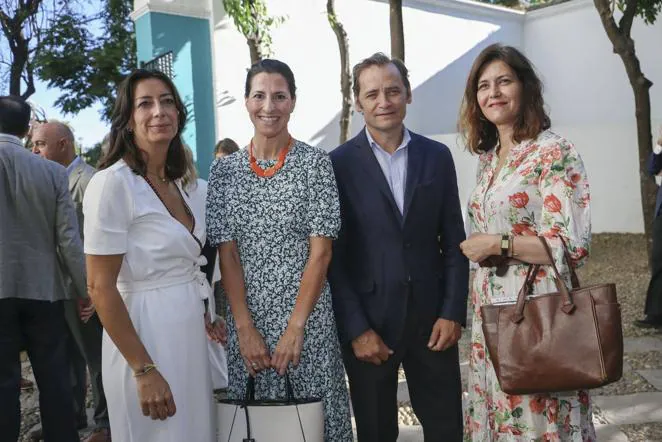 Margarita Torres, Inés Novales, Cayetano Buendía y Leticia Guzmán