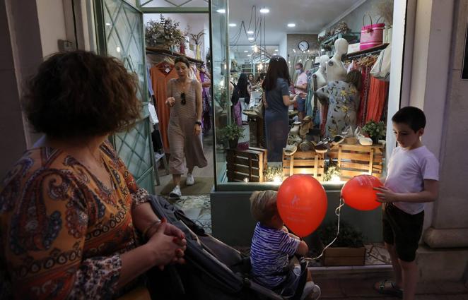 La bulliciosa Shopping Night de Córdoba, en imágenes