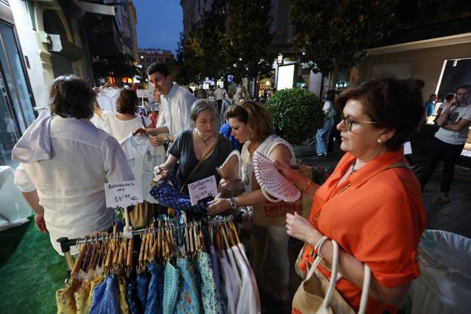 La bulliciosa Shopping Night de Córdoba, en imágenes