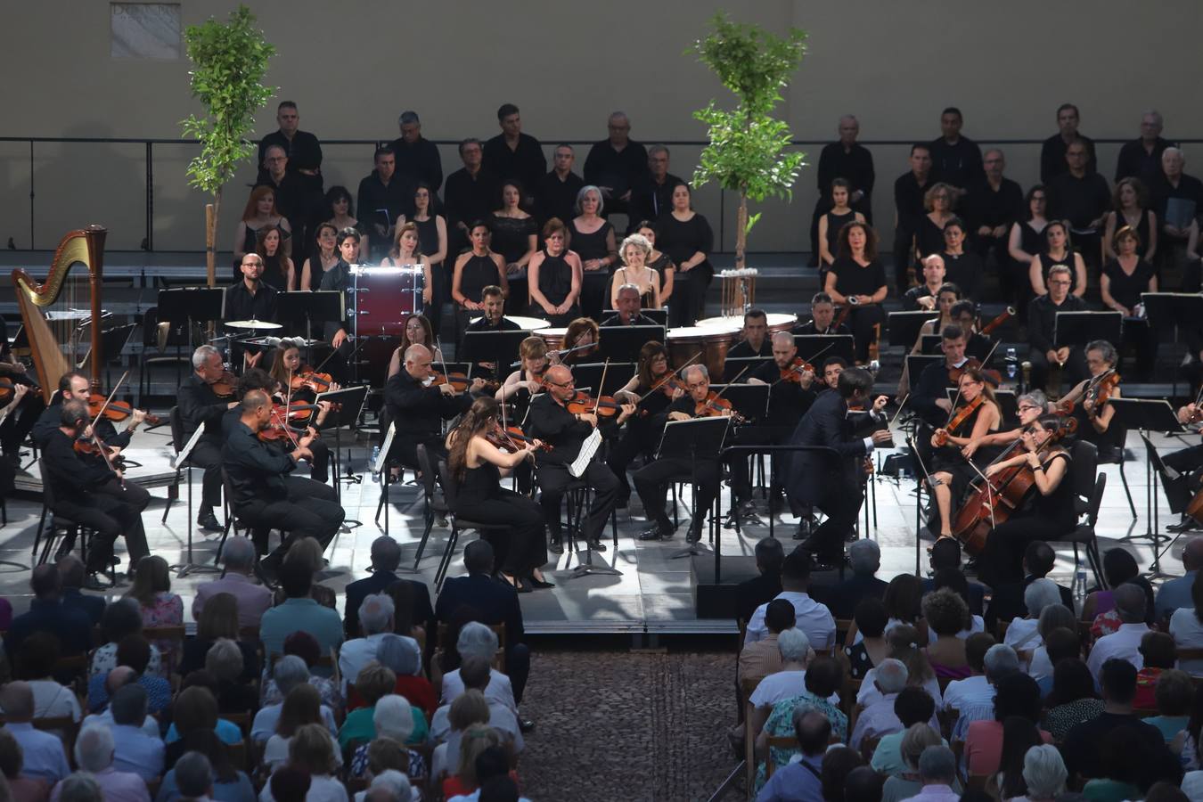 El concierto benéfico de Cáritas Córdoba, en imágenes