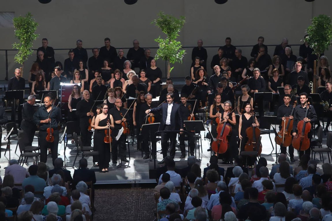 El concierto benéfico de Cáritas Córdoba, en imágenes