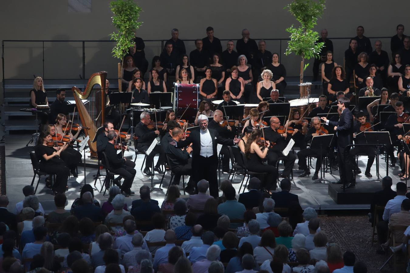 El concierto benéfico de Cáritas Córdoba, en imágenes