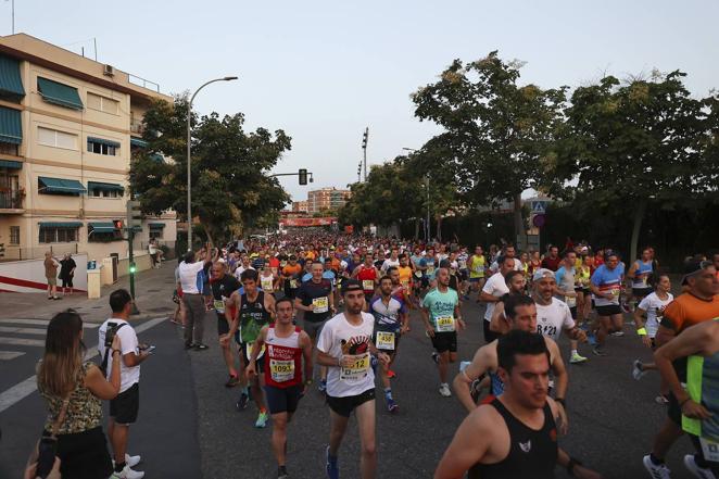 Las mejores imágenes de la Carrera Nocturna Trotacalles en Córdoba