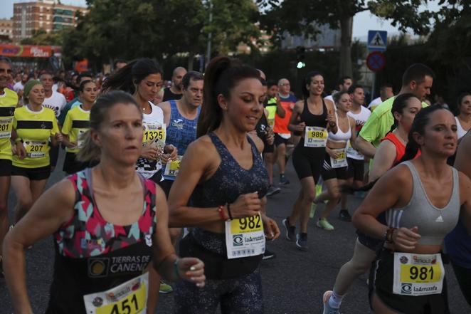 Las mejores imágenes de la Carrera Nocturna Trotacalles en Córdoba