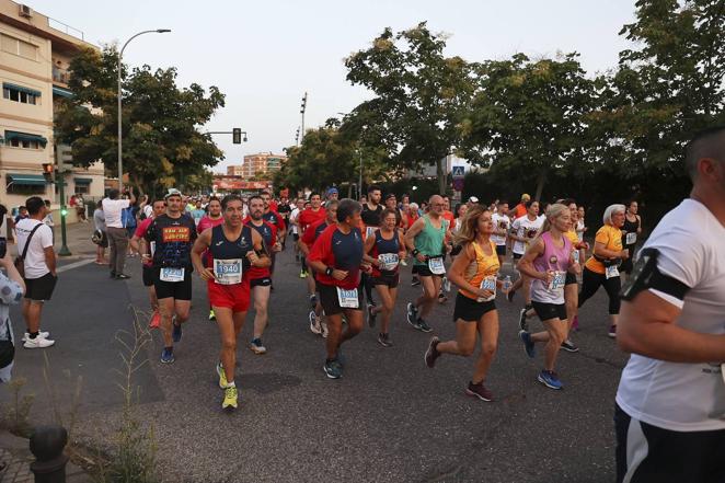 Las mejores imágenes de la Carrera Nocturna Trotacalles en Córdoba