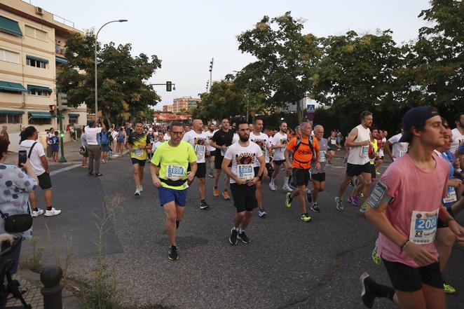 Las mejores imágenes de la Carrera Nocturna Trotacalles en Córdoba