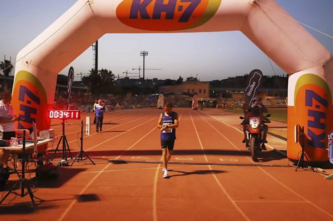 Las mejores imágenes de la Carrera Nocturna Trotacalles en Córdoba