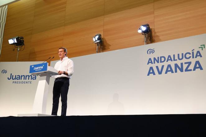 El acto de Feijóo en Córdoba, en imágenes