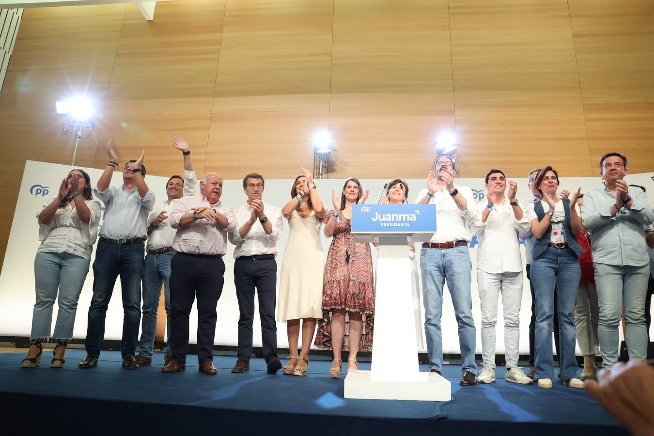 El acto de Feijóo en Córdoba, en imágenes