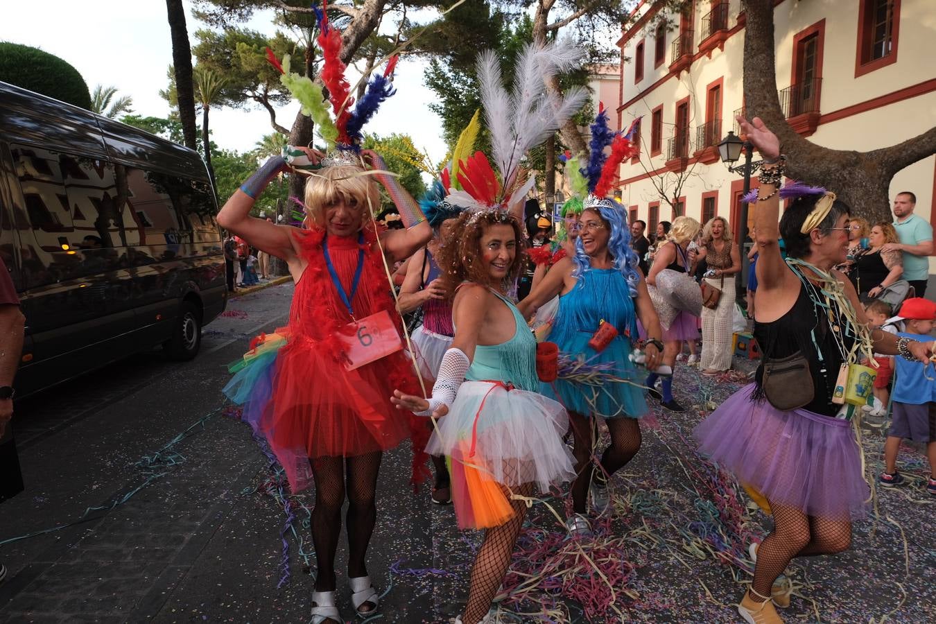 Fotos: Así ha sido la Cabalgata del Humor en Cádiz