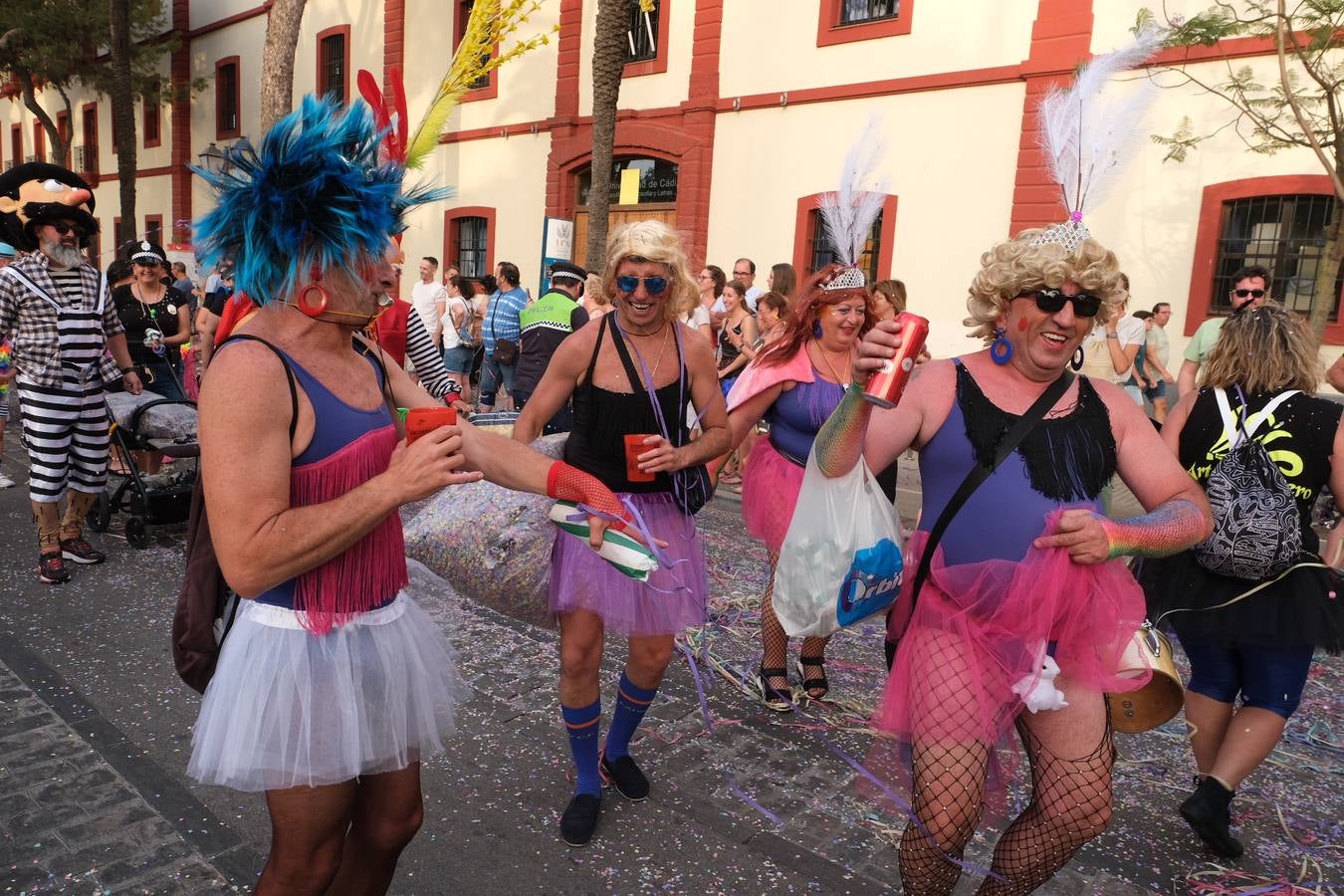 Fotos: Así ha sido la Cabalgata del Humor en Cádiz