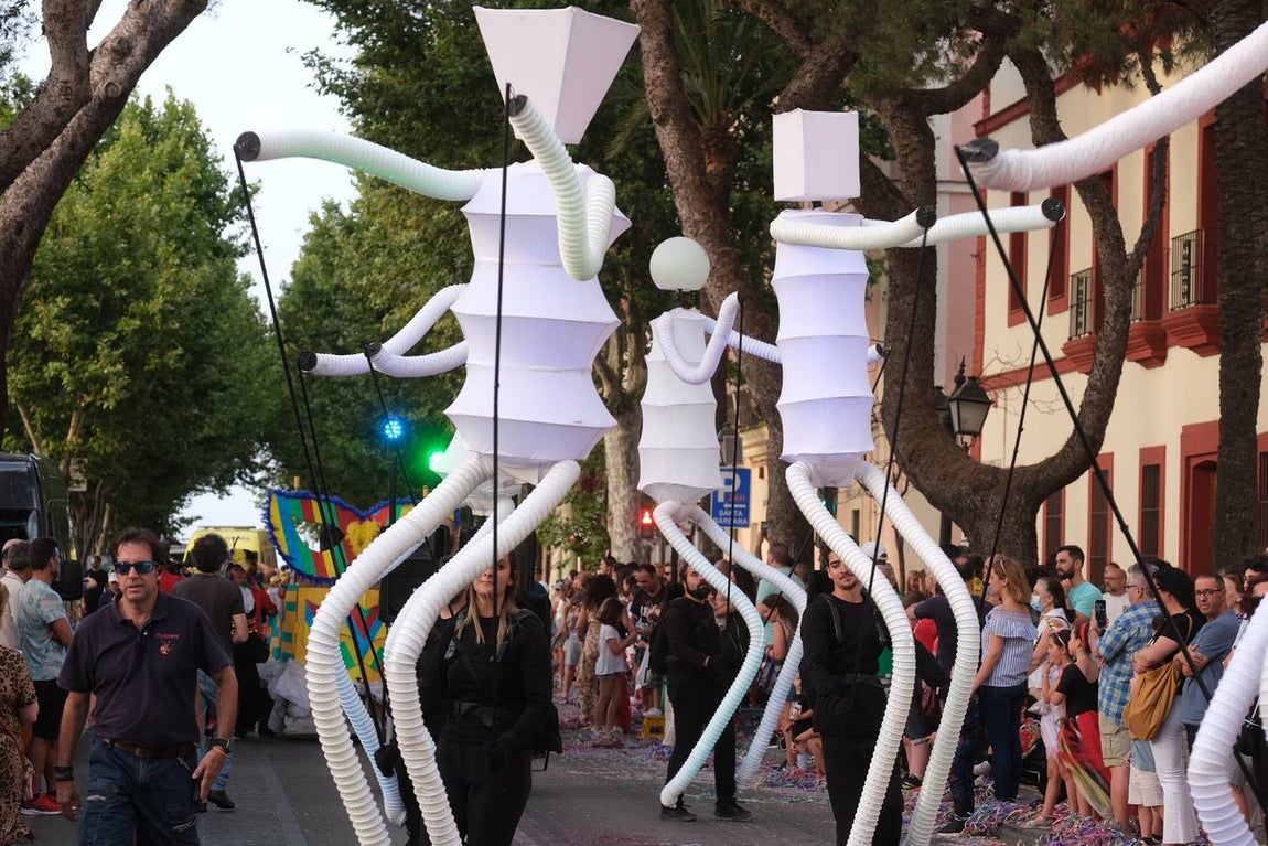 Fotos: Así ha sido la Cabalgata del Humor en Cádiz