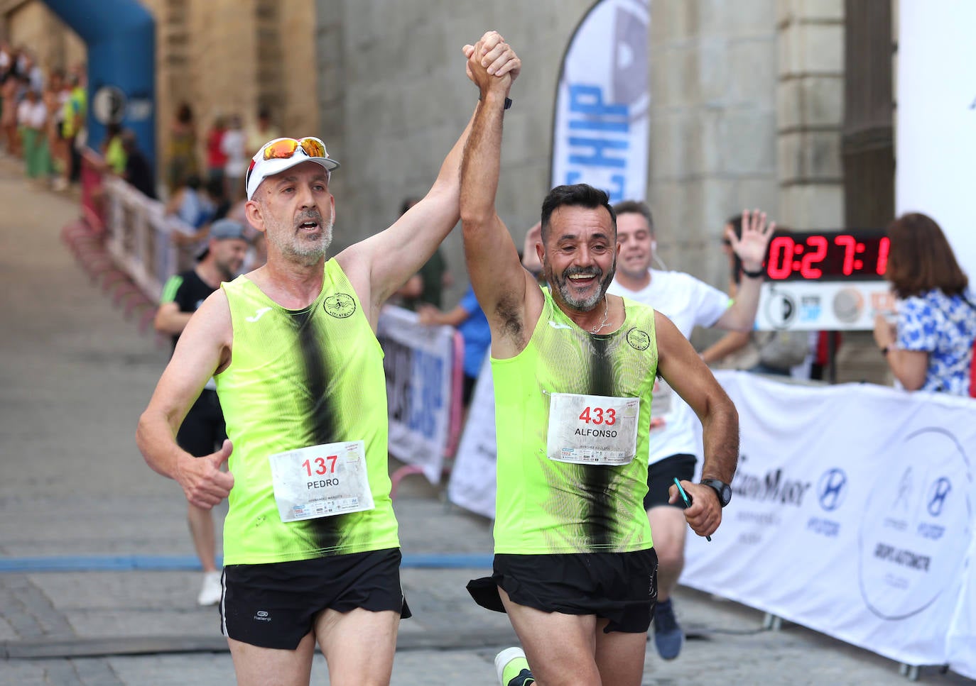 La Carrera del Corpus llena de atletas las calles del Casco de Toledo