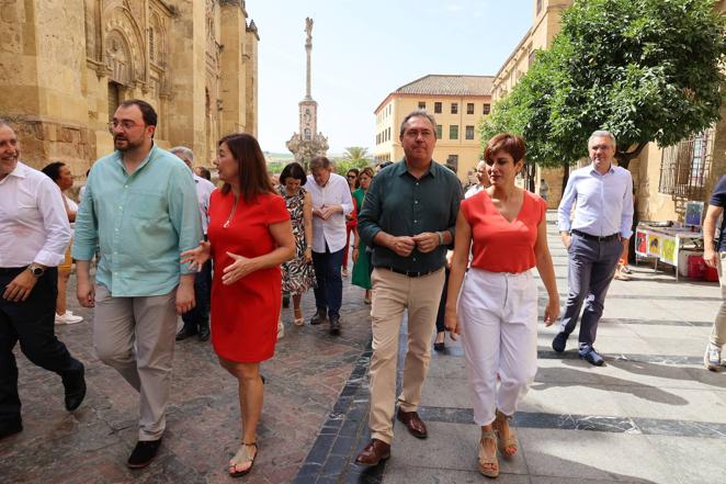 El acto de Espadas con los presidentes autonómicos en Córdoba, en imágenes