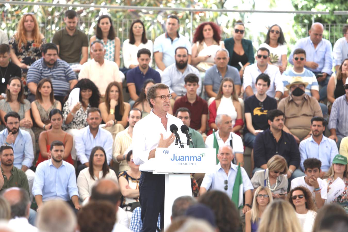 Fotos: Feijóo pide el voto en Cádiz «para seguir construyendo una tierra más libre»