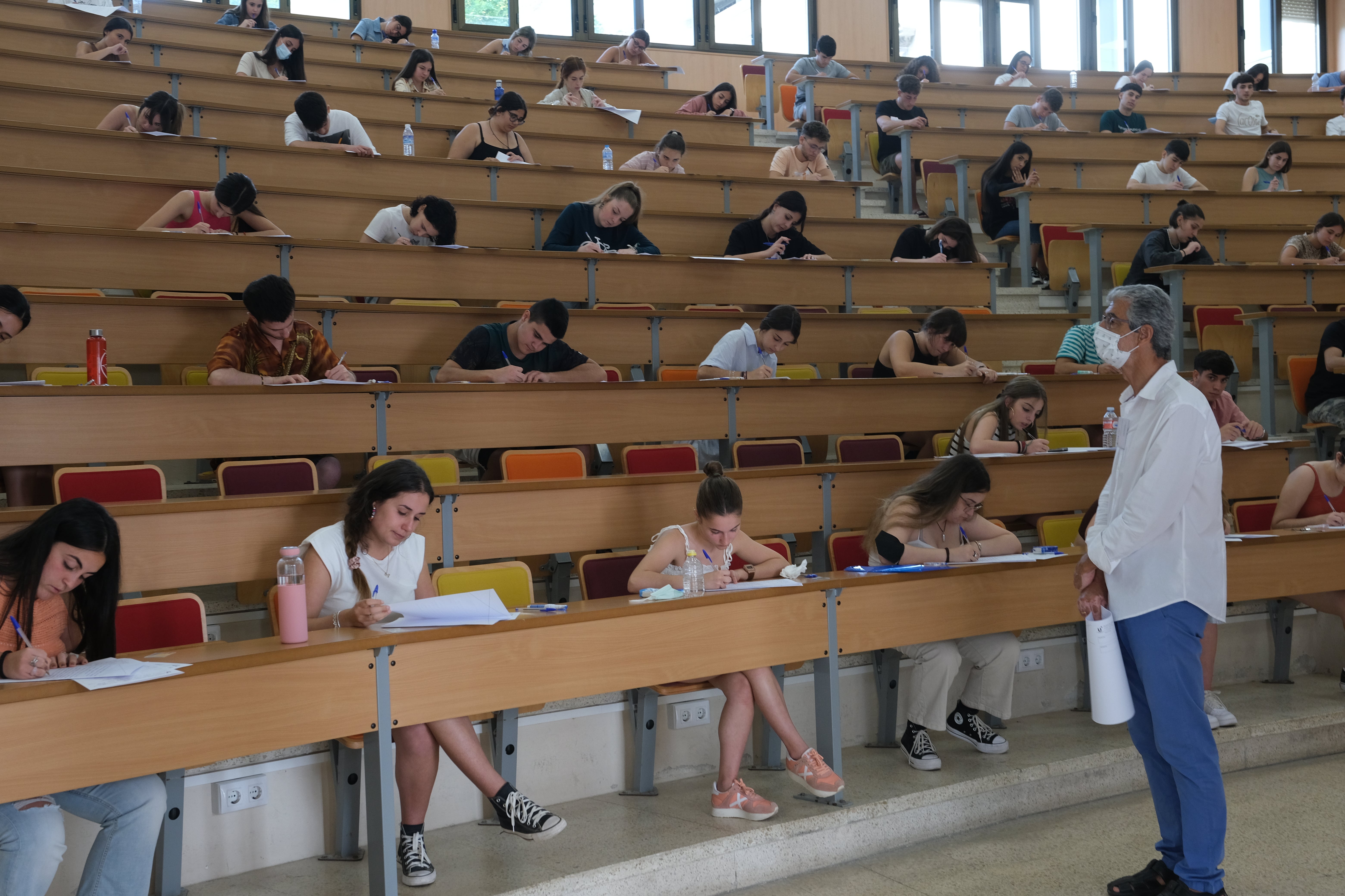 Fotos: primer día de Selectividad en Cádiz