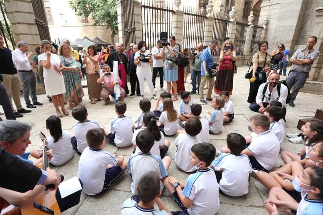 Todas las imágenes de la Ofrenda Floral