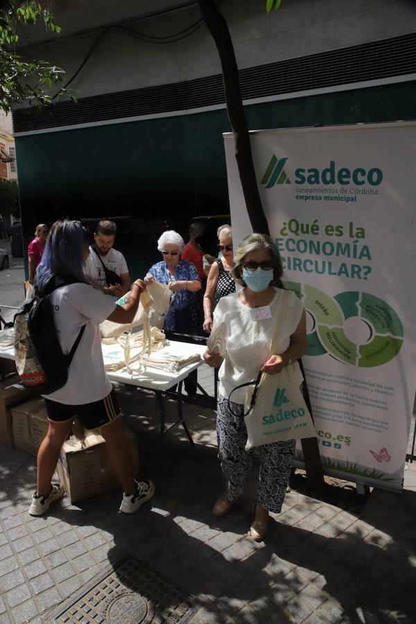 El comercio en el barrio de Ciudad Jardín en Córdoba, en imágenes