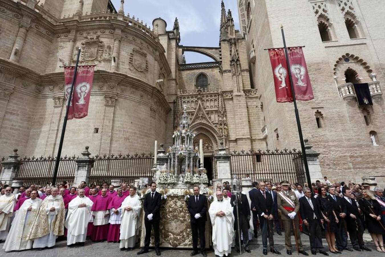 Las mejores imágenes de la procesión del Corpus Christi de Sevilla (I)