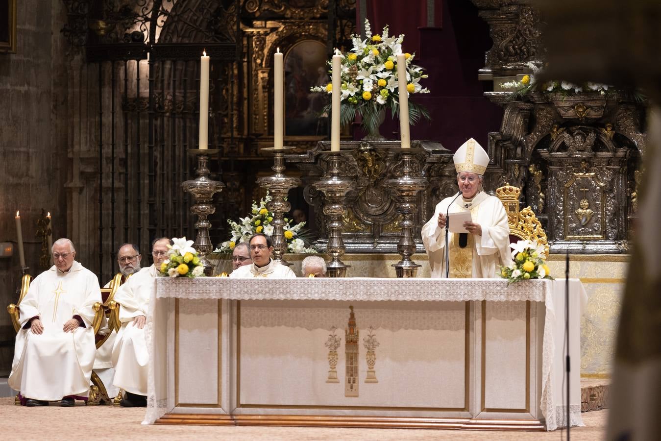 En imágenes, la Eucaristía del Corpus Christi en la Catedral de Sevilla