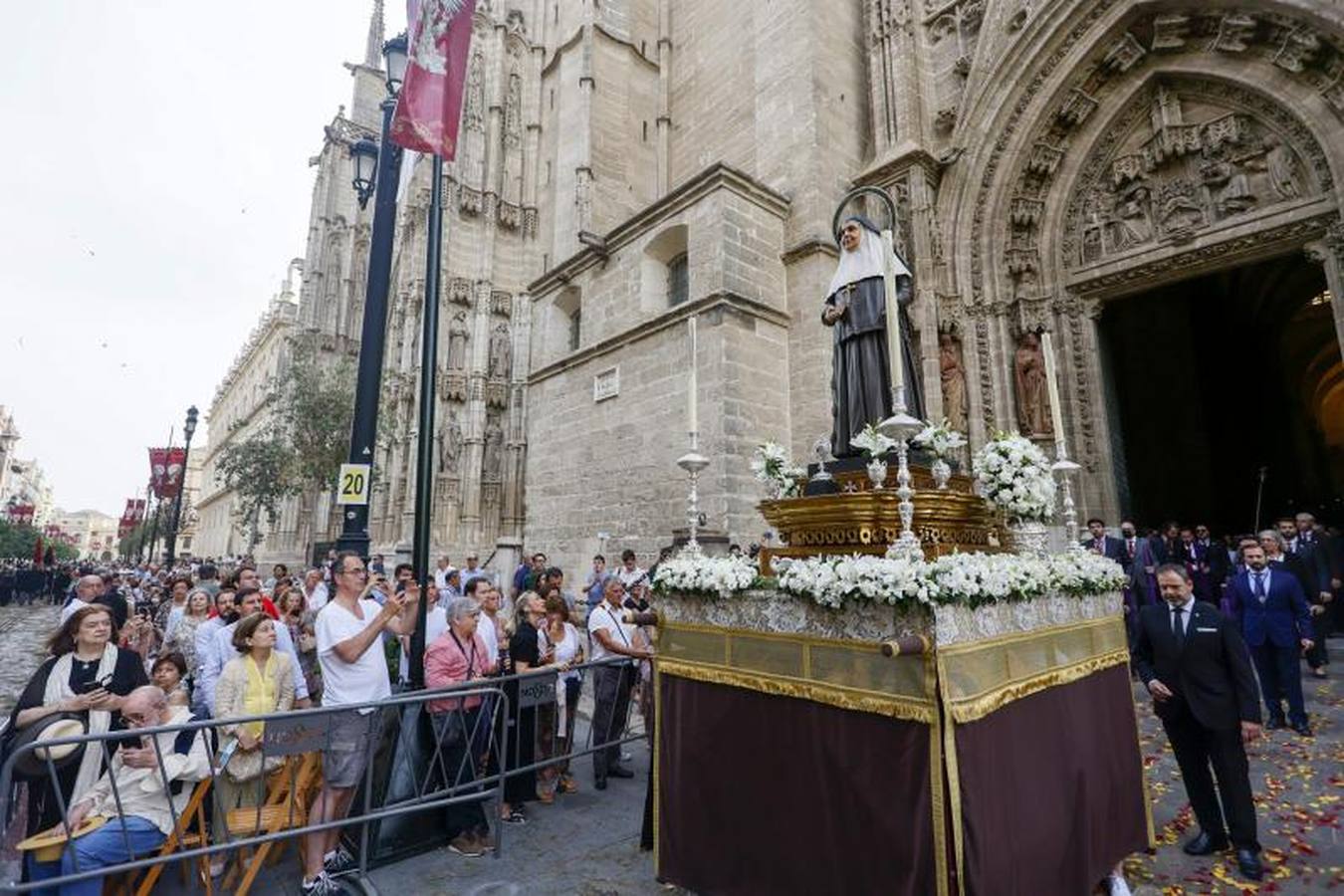 Las mejores imágenes de la procesión del Corpus Christi de Sevilla (I)