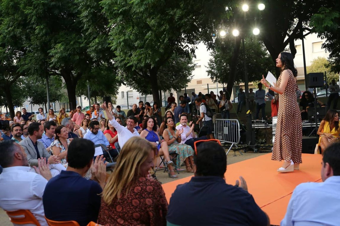 Juan Marín, el candidato de Ciudadanos, contó con el apoyo de Inés Arrimadas. ROCÍO RUZ